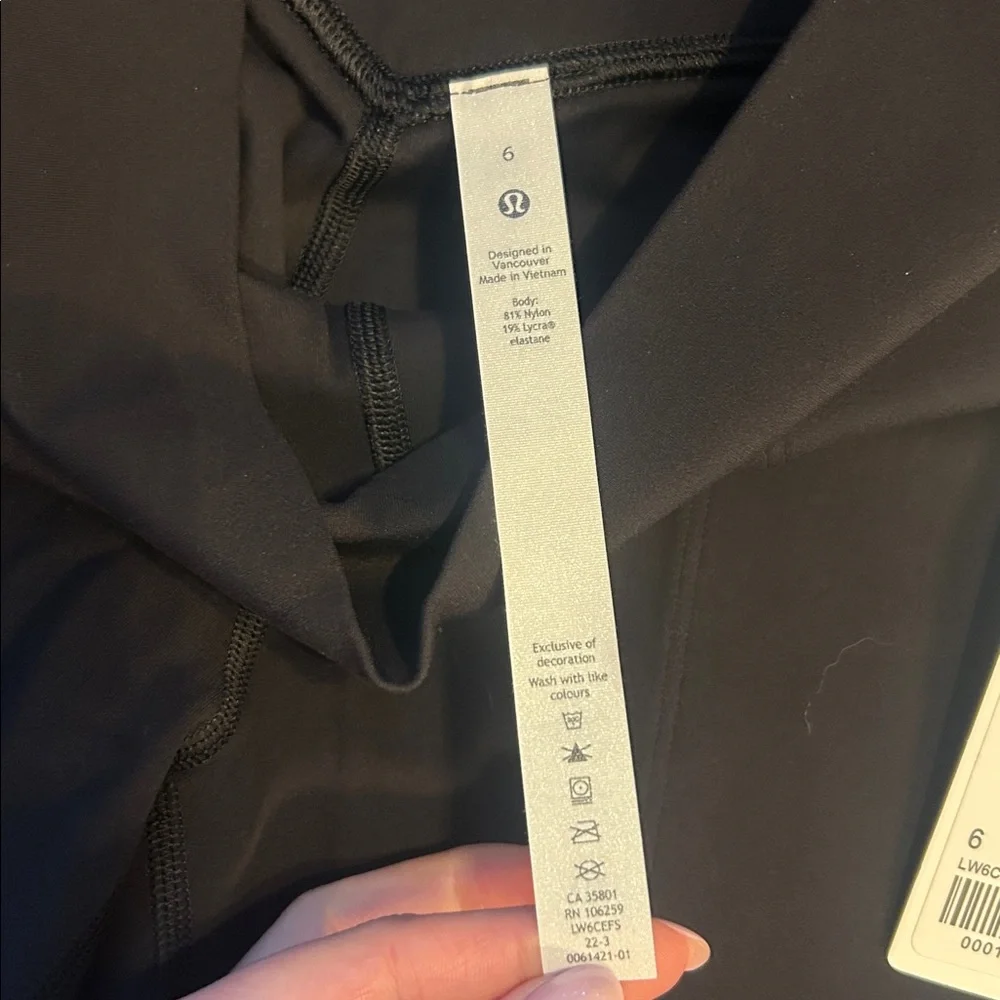 lululemon athletica Align Jogger Crop - Picture 2 of 4